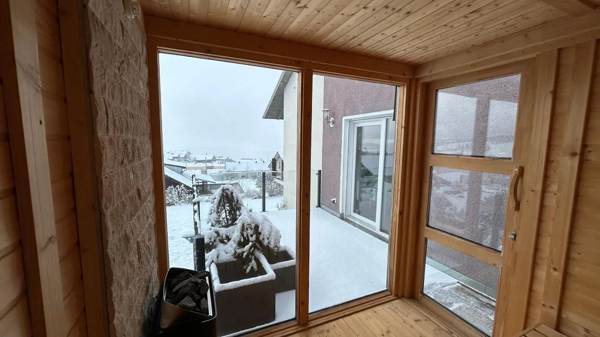 Alpenblickwohnung mit Garten-Terrasse -Eigener Eingang Kirchdorf im Wald 0*,